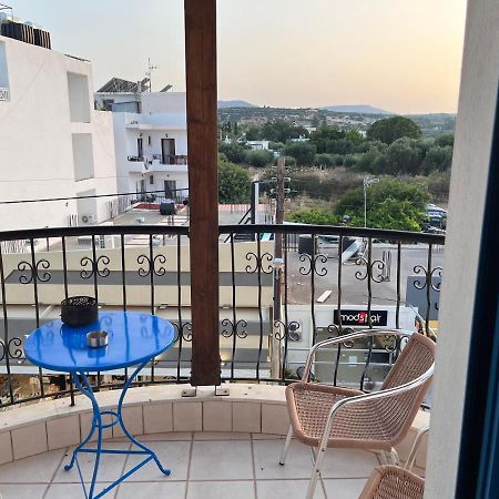 Hersonissos Centre Small Apartment Luaran gambar