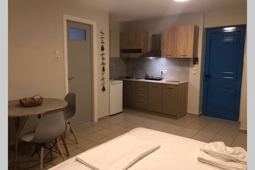 Hersonissos Centre Small Apartment Luaran gambar